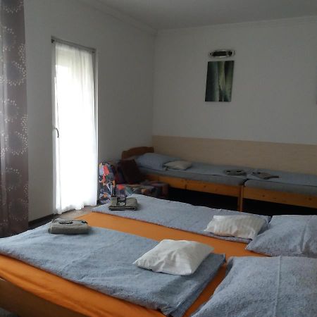 Aliz Apartman Nyíregyháza Buitenkant foto